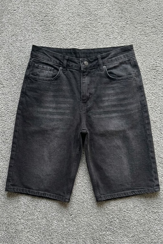 Siyah Taşlamalı Beyaz MZKD Spider Y2K Baggy Unisex Şort