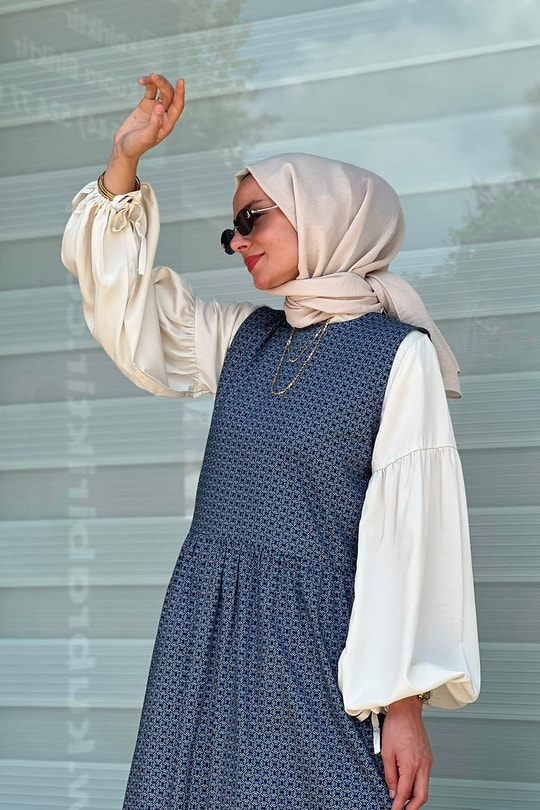 Binnur Jile