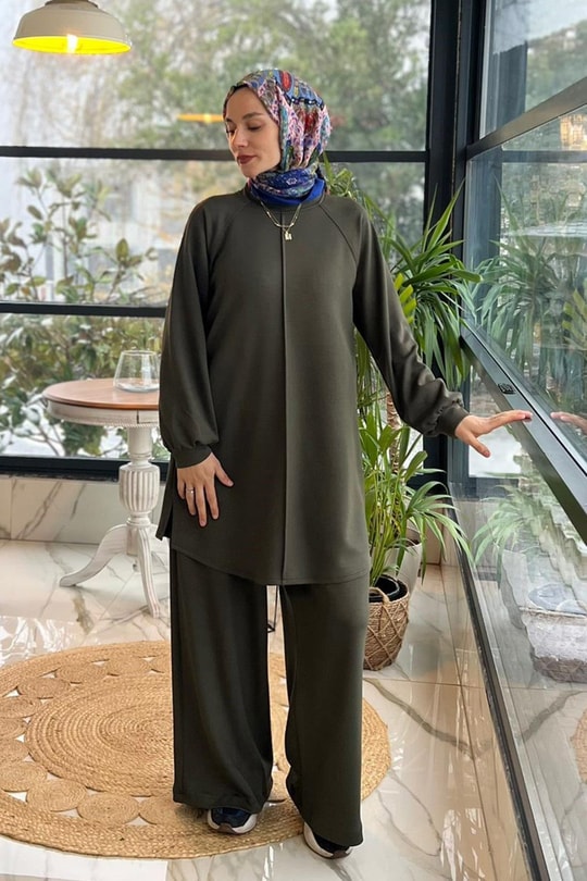 Özlem Haki Eşofman Takım
