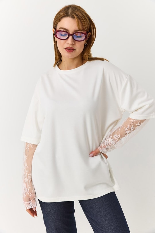 Kadın Kolu Tül Detaylı Oversize Tshirt Beyaz