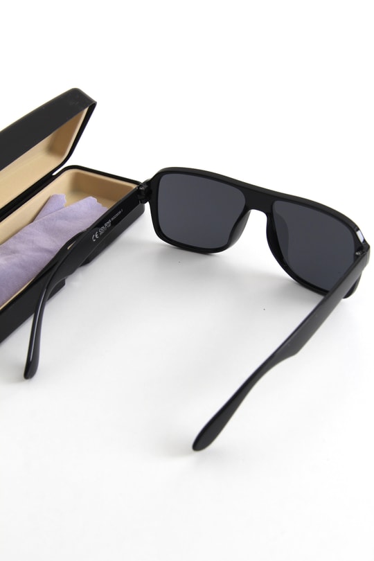 Renkli Cam Polarize Güneş Gözlüğü Siyah