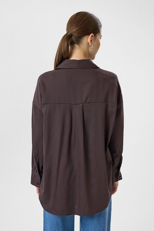 Nakışlı Yırtmaçlı Gabardin Gömlek