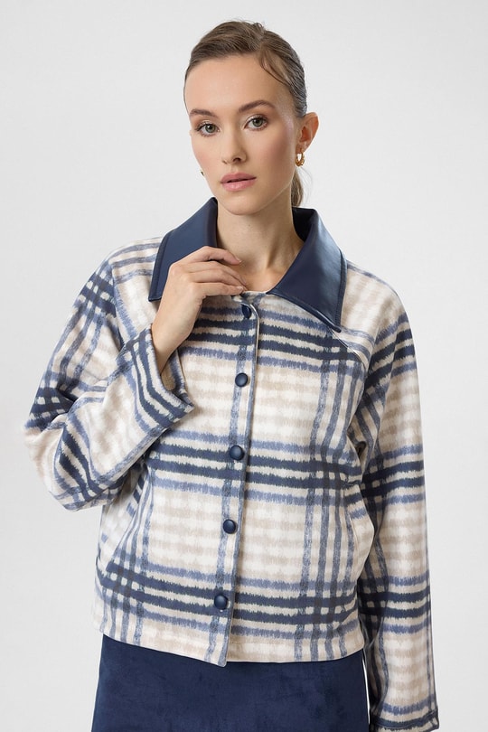 Deri Yakalı Süet Gömlek