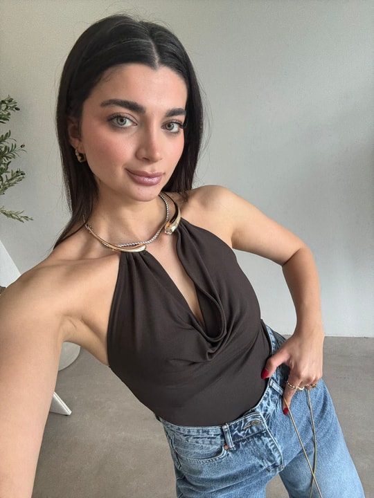 Kahve Aksesuarlı Bodysuit