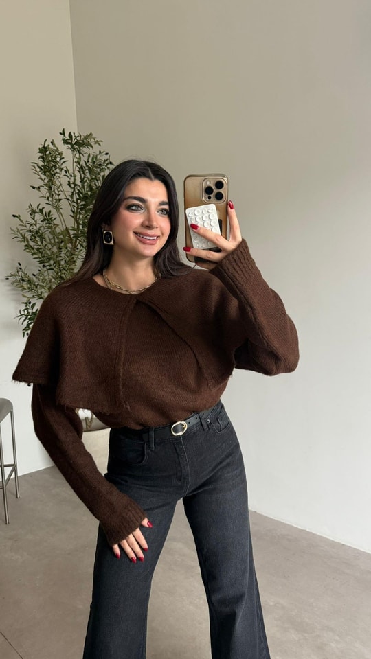 Kahve Pelerinli Kazak