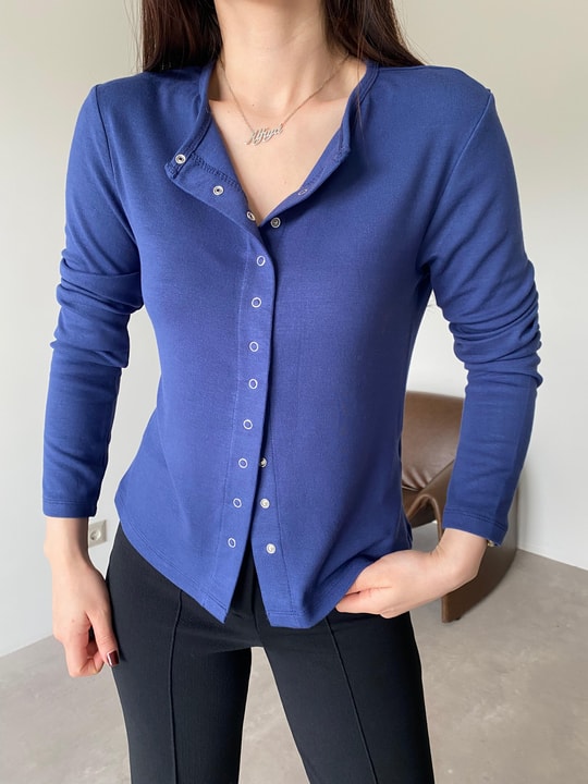 Lacivert Yumuşak Dokulu Çıtçıtlı Bluz