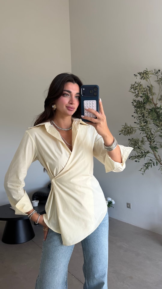 Sarı Asimetrik Kesim Düğmeli Gömlek 
