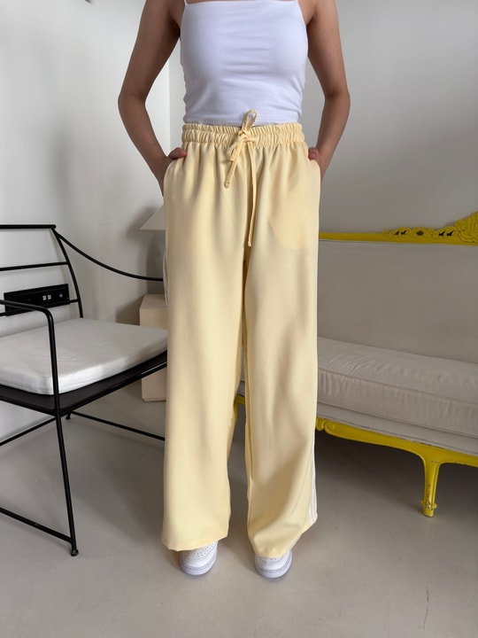 Sarı Beyaz Şeritli Beli Lastikli Pantolon