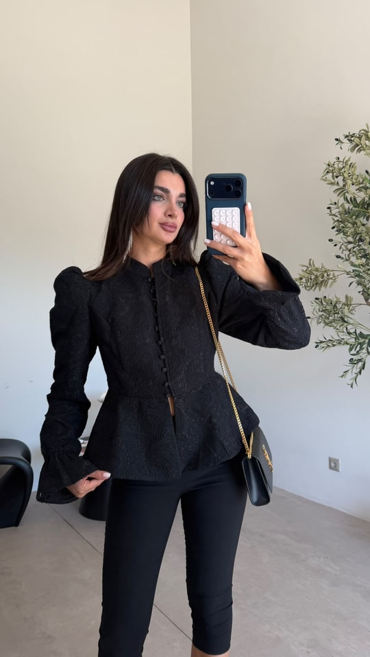 Siyah Dantelli Karpuz Kol Ceket