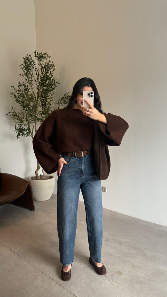 Taşlanmış Süet Kemerli Mom Jean