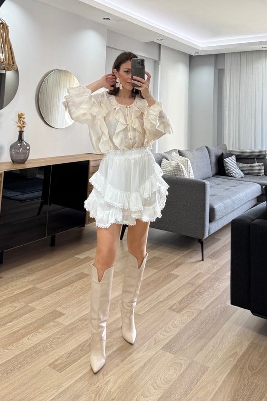 Reva Fırfır Detaylı Gömlek Bluz Krem