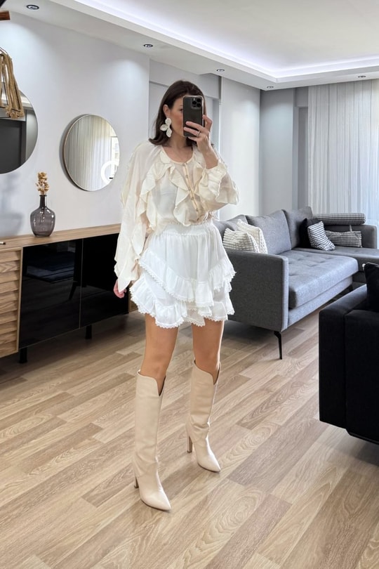 Reva Fırfır Detaylı Gömlek Bluz Krem