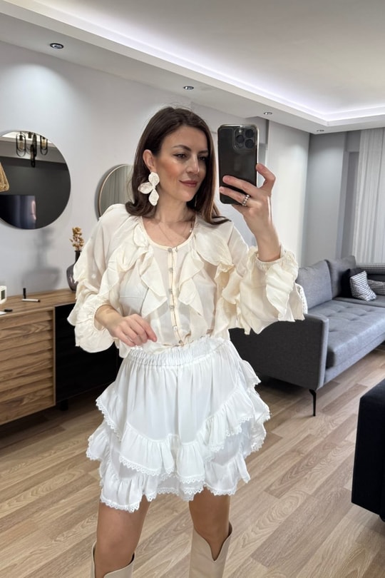 Reva Fırfır Detaylı Gömlek Bluz Krem