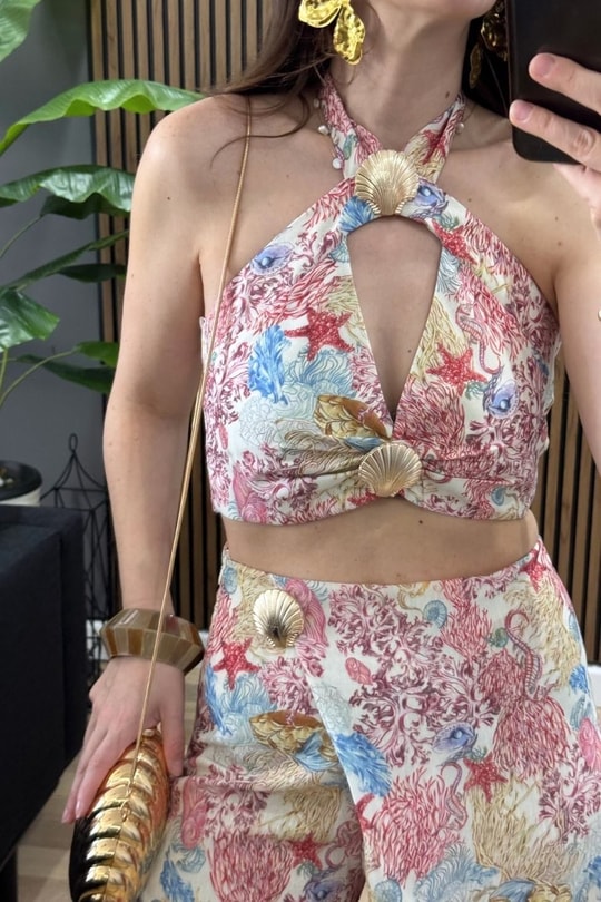 Boyundan Bağlamalı Midye Tokalı Crop Bluz Pembe