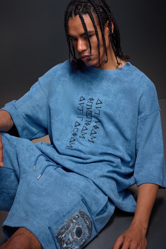 Erkek Açık Mavi İnveniam Patchli Oversize Yıkama Efektli Tshirt