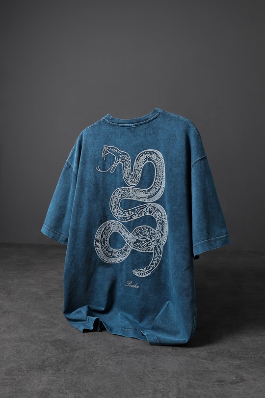 Slatra – Snake Nakışlı Özel Yıkamalı Oversize Tshirt | Sokak Slatra – Snake Nakışlı Özel Yıkamalı Oversize Tshirt | Sokak