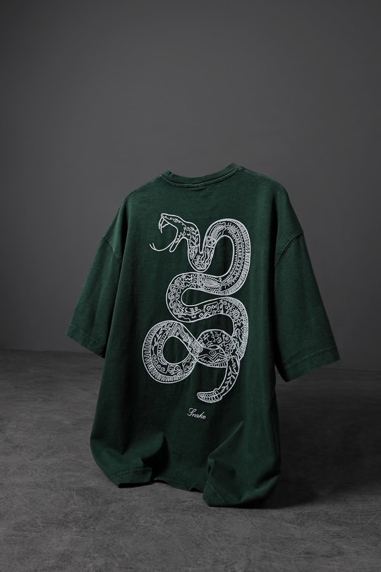 Slatra – Snake Nakışlı Özel Yıkamalı Oversize Tshirt | Sokak