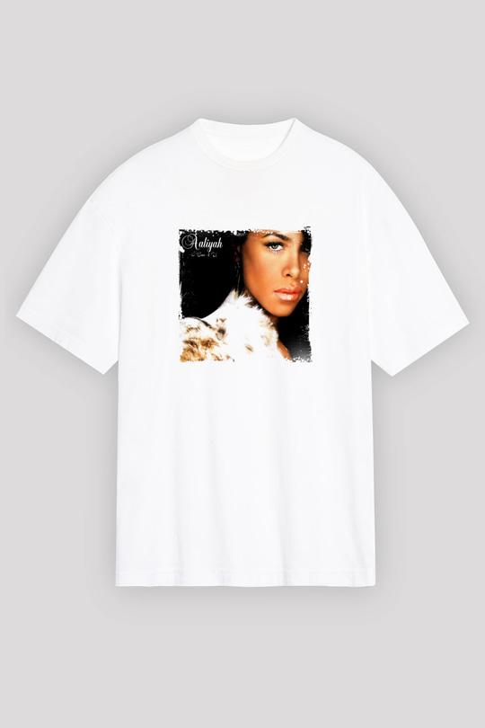 Aaliyah Baskılı Oversize Beyaz Tişört