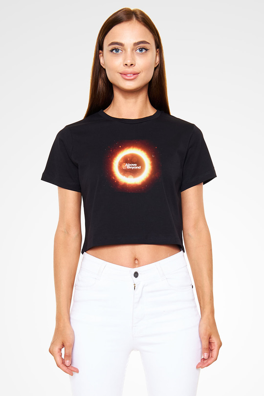 Above and Beyond Siyah  Crop Top Tişört