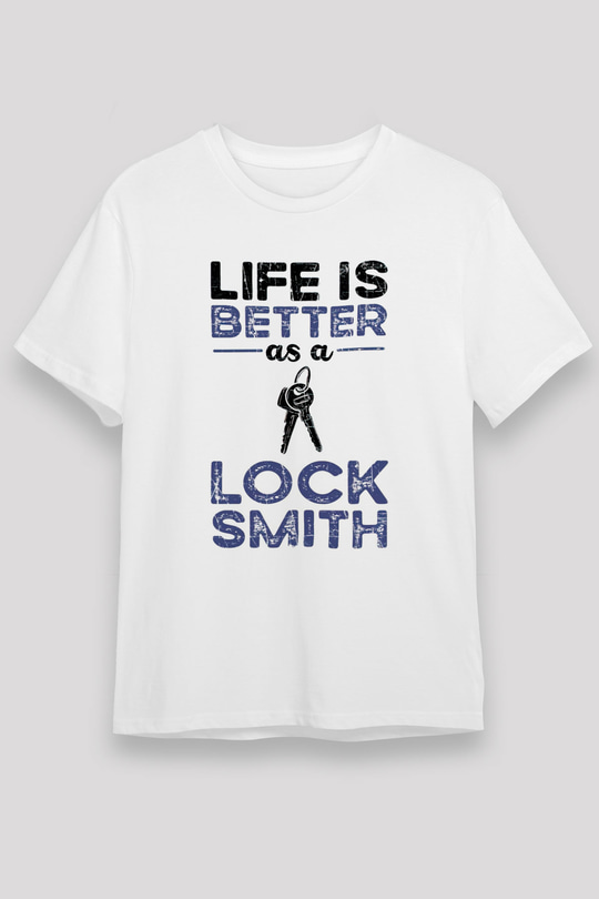 Key-maker Unisex  T-Shirt