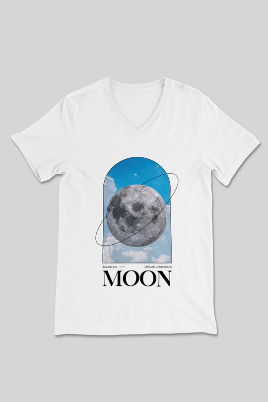 Ay Baskılı Unisex V Yaka Beyaz Tişört - Tshirt