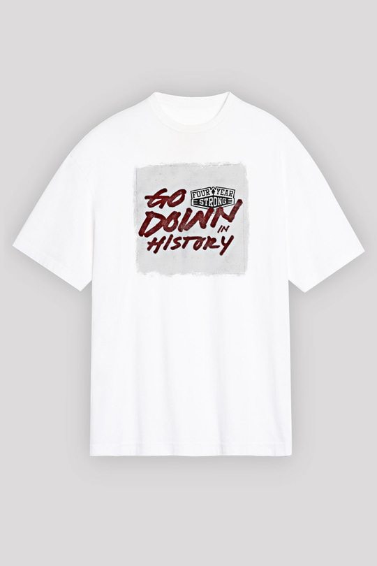 Four Year Strong Baskılı Unisex Beyaz Oversize Tişört