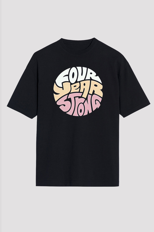 Four Year Strong Baskılı Unisex Siyah Oversize Tişört - Tshirt