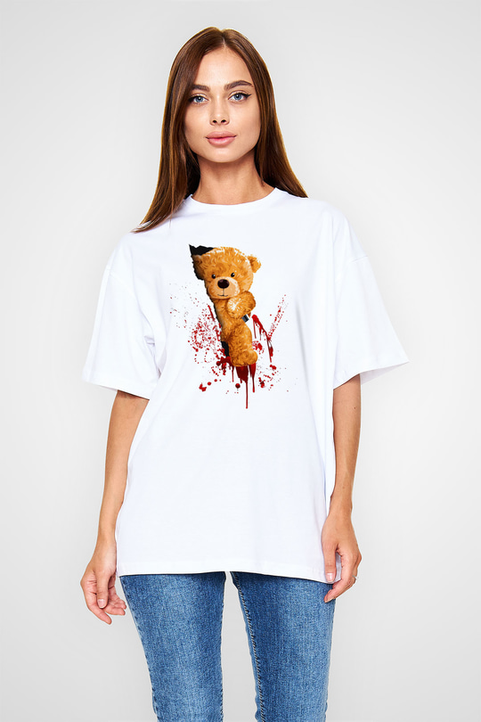 Kanlı Teddy Temalı Baskılı Oversize Beyaz Tişört