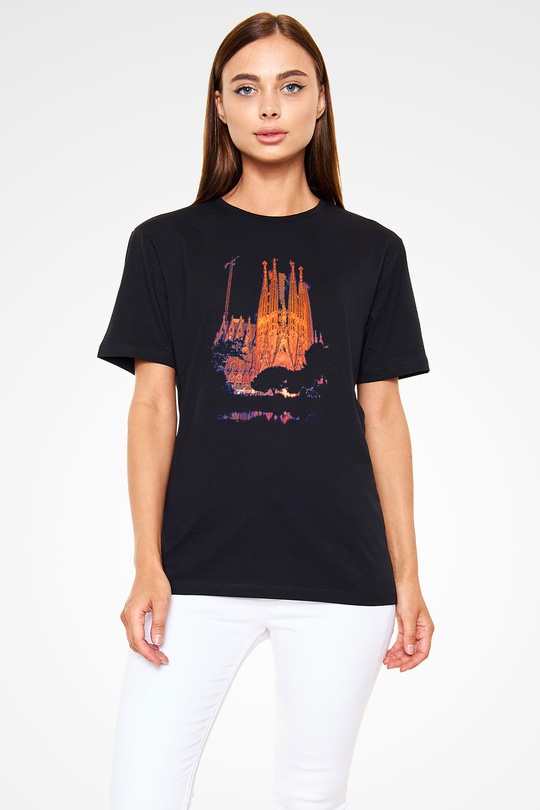 La Sagrada Familia Siyah Unisex Tişört T-Shirt - TişörtFabrikası