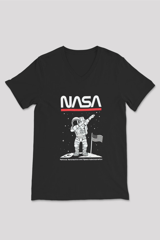 Nasa Asntonot Aya Ayak Basma Baskılı Unisex Siyah V Yaka Tişört