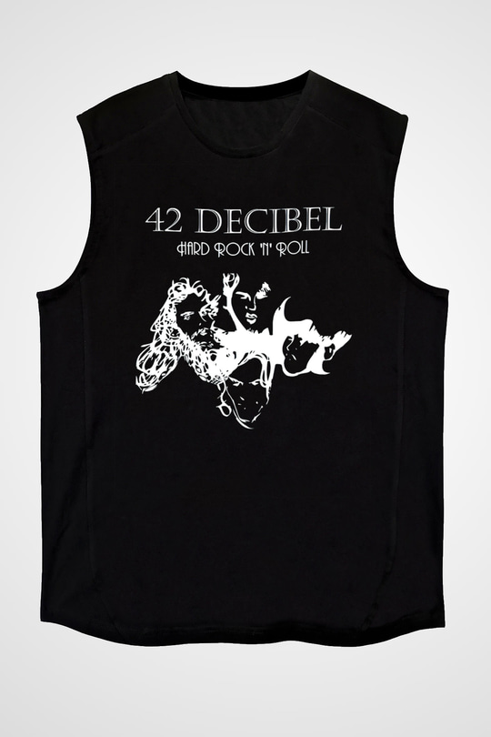 42 Decibel Siyah Unisex Kolsuz Tişört