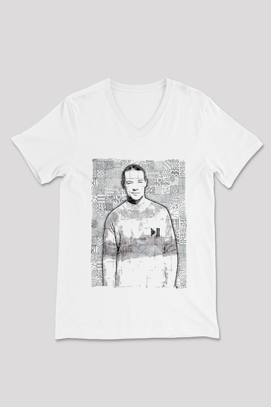 Diplo Beyaz Unisex V Yaka Tişört