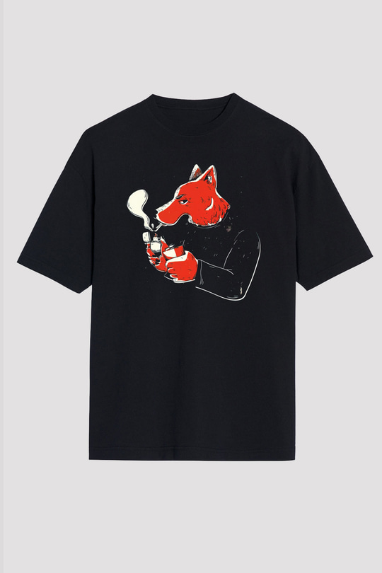 Sigara İçen Tilki Baskılı Unisex Siyah Tişört