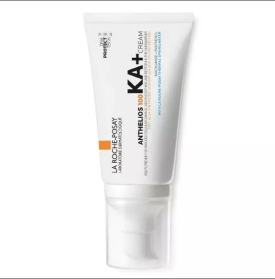 Spf 20 & 50 ArasıLa RocheLa Roche Posay Anthelios Hydrating Ultra Protection 50+ Faktör Renkli Güneş Kremi 50 ml Güneş Kremi