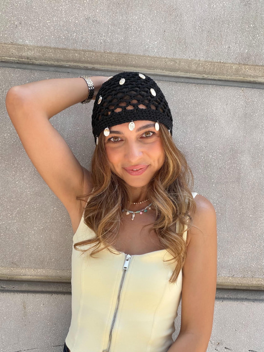 Deniz Kabuğu Aksesuarlı File Bandana Siyah