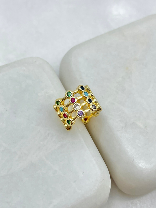 Renkli Kristal Taşlı Kıkırdak Küpe Gold