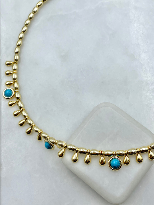 Turkuaz Taş ve Damla Plaka Sallantılı Kolye Gold