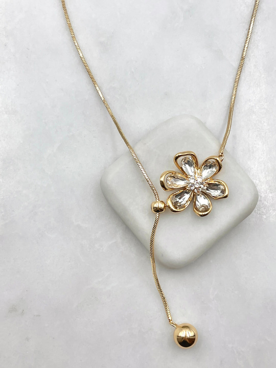 Kristal Taşlı Çiçek Model Asansörlü Kolye Gold