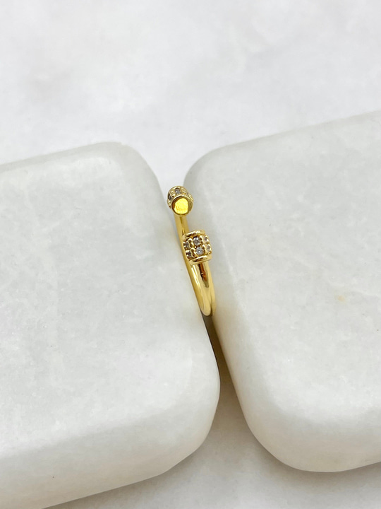 Gömme Taşlı Silindir Model Serçe ve Eklem Yüzük Gold