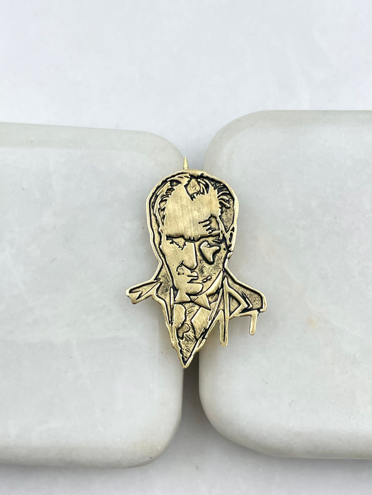 Atatürk Portre Broş Renkli