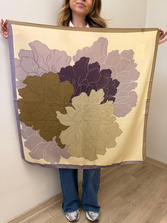 Karanfil Desenli Pamuk Dokulu Lila Şal 90x90 cm Renkli