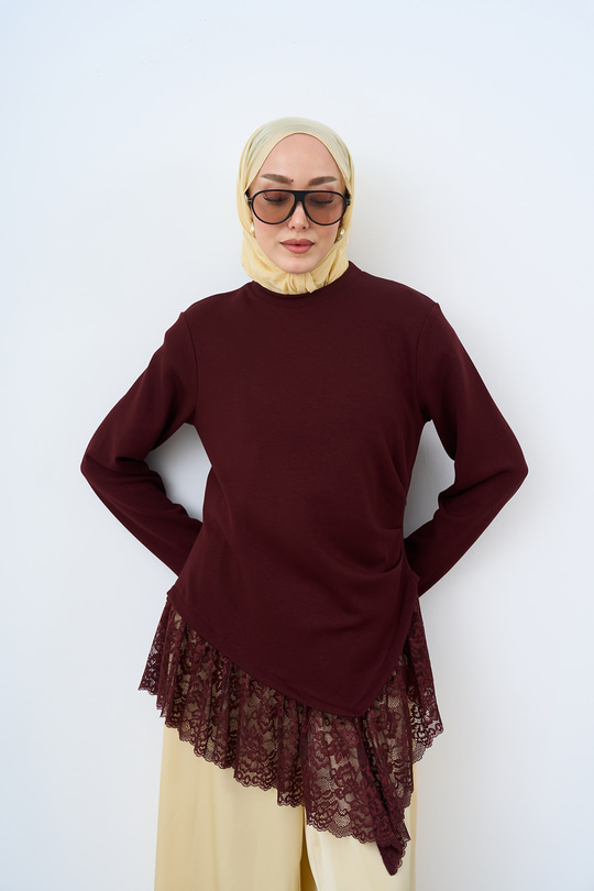 Önü Asimetrik Kesim Yan Pileli Dantel Detay Bisiklet Yaka Tunik Bordo