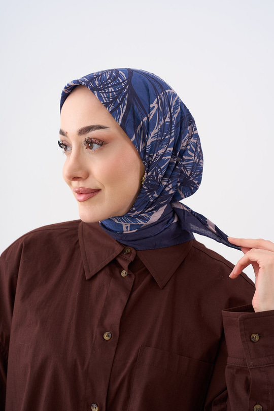 Karışık Yaprak Desen Eşarp Lacivert
