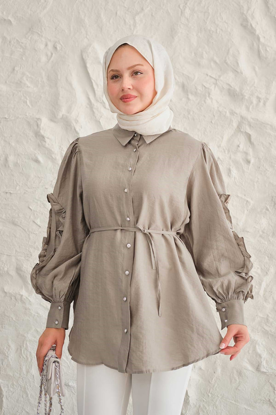 Kolları Fırfırlı Bel Bağlamalı Gömlek Vizon