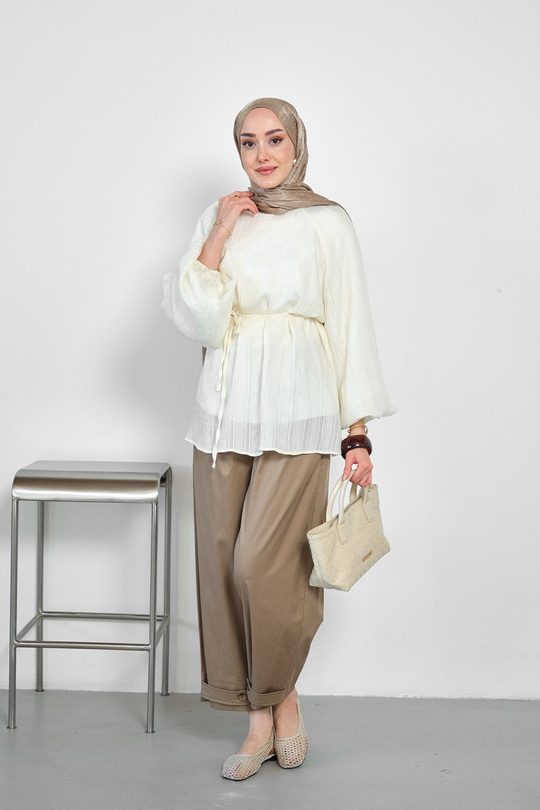 Bel Bağlamalı Bilek Lastik Detaylı Bluz Krem