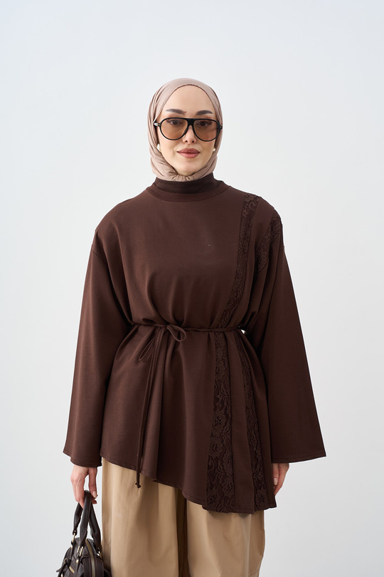 Asimetrik Kesim Dantel Garnili Tunik Kahverengi