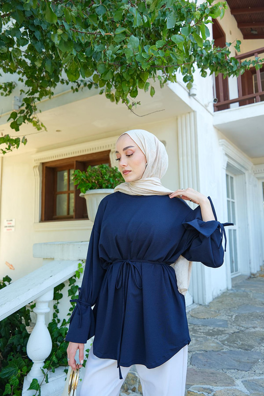 Bağcık Detaylı Sweatshirt Lacivert