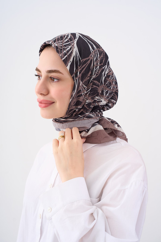 Karışık Yaprak Desen Eşarp Vizon