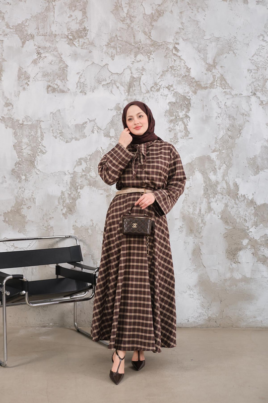 Bebe Yaka Ekose Desen Etekli Takım Kahverengi