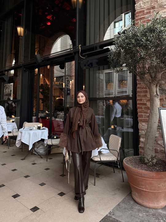 Bel Bağlamalı Kaşe Kaban Kahverengi